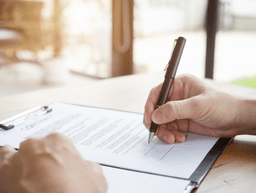 UGC İş Birliklerinde İşletmelerin En Yaygın Sözleşme Hataları